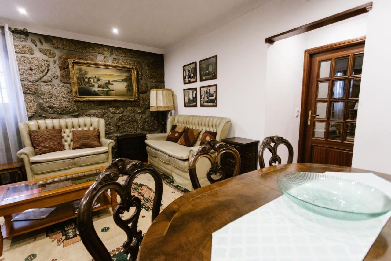 Casa Da Calcada Villa กิมาไรส์ ภายนอก รูปภาพ